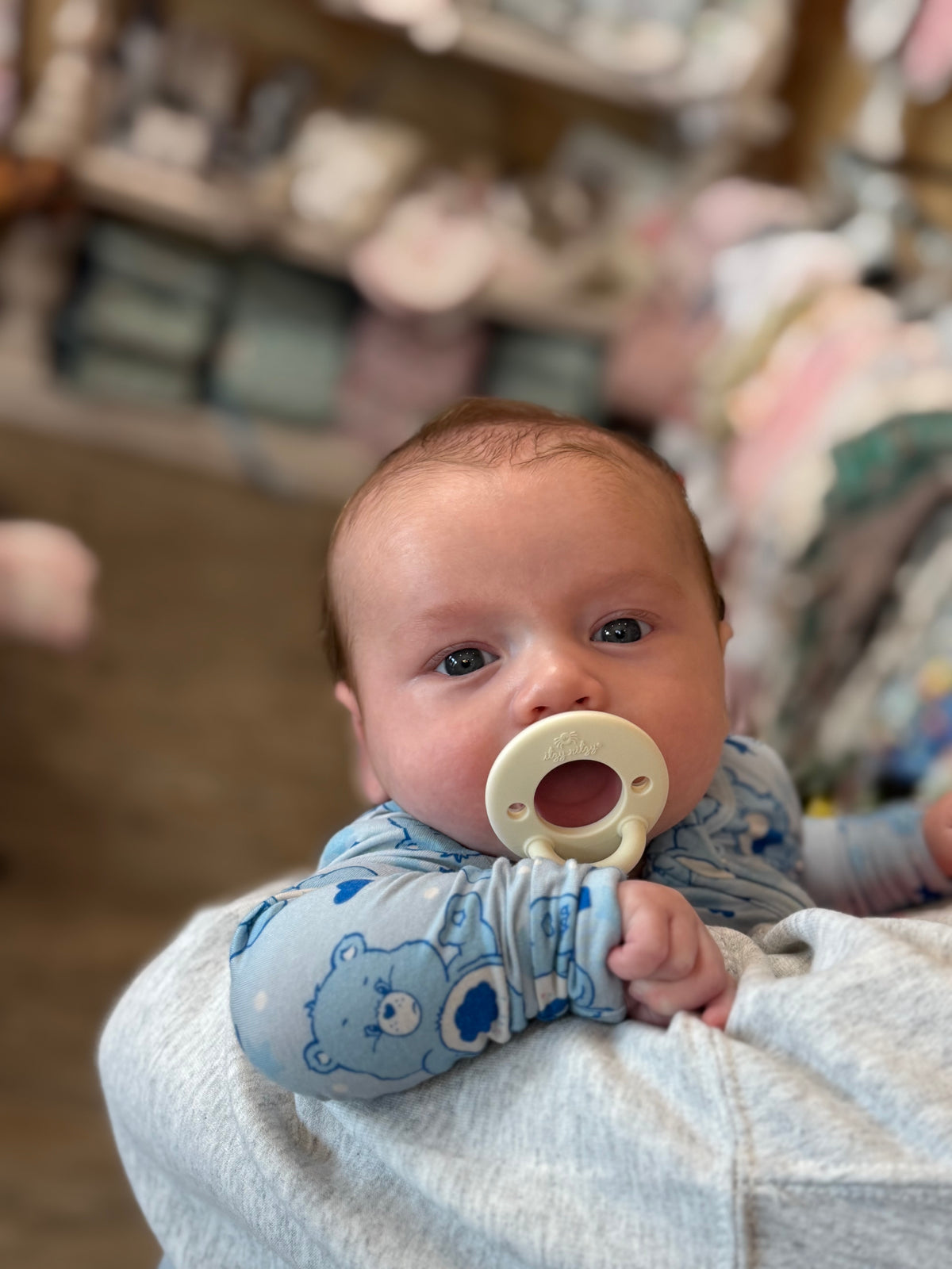 Latch & Soothe Paci | ItzyRitzy