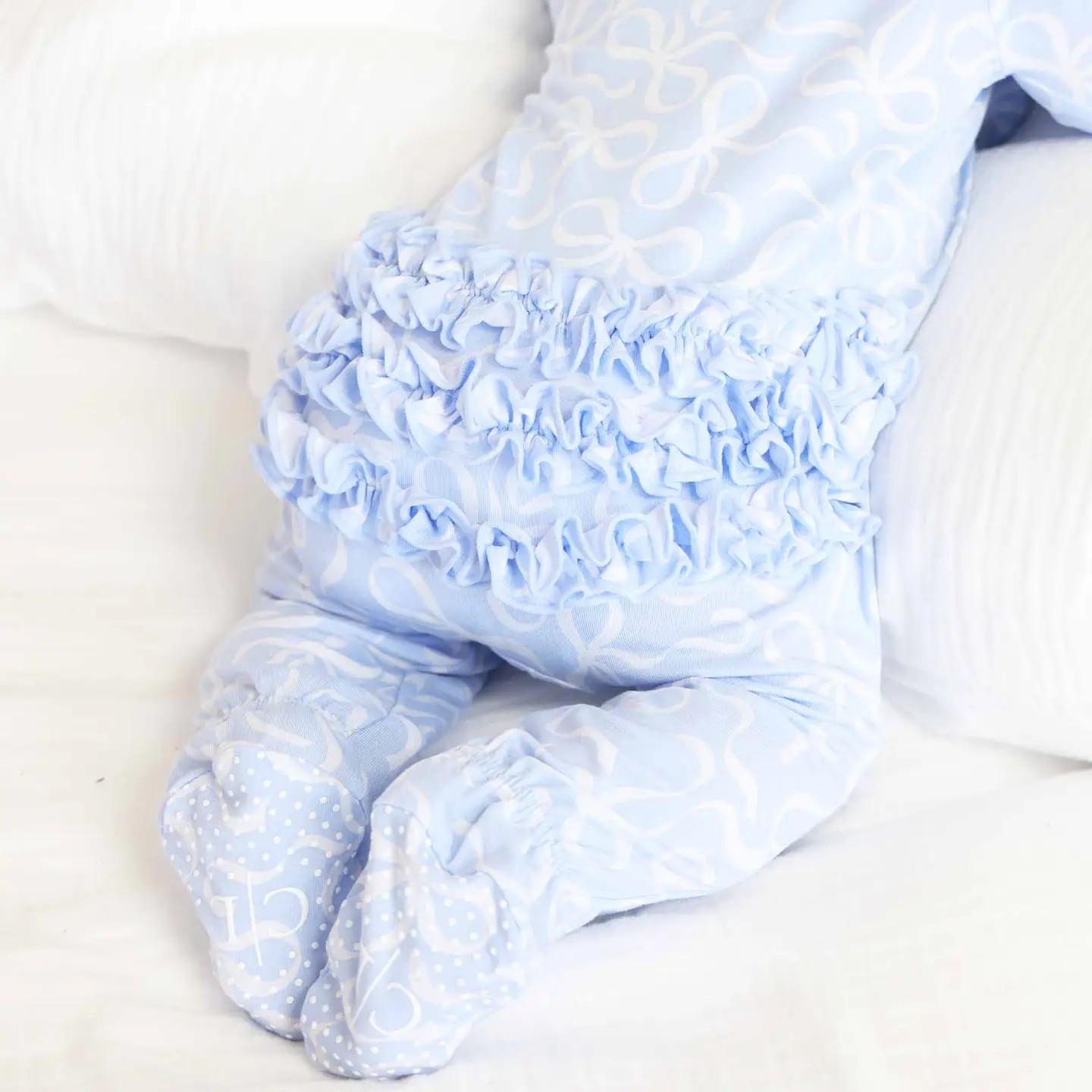 Dreamy Bow Sleeper