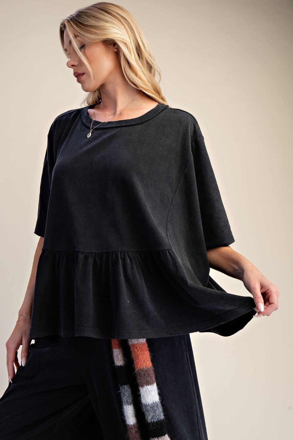 Casual Ruffle Bottom Top