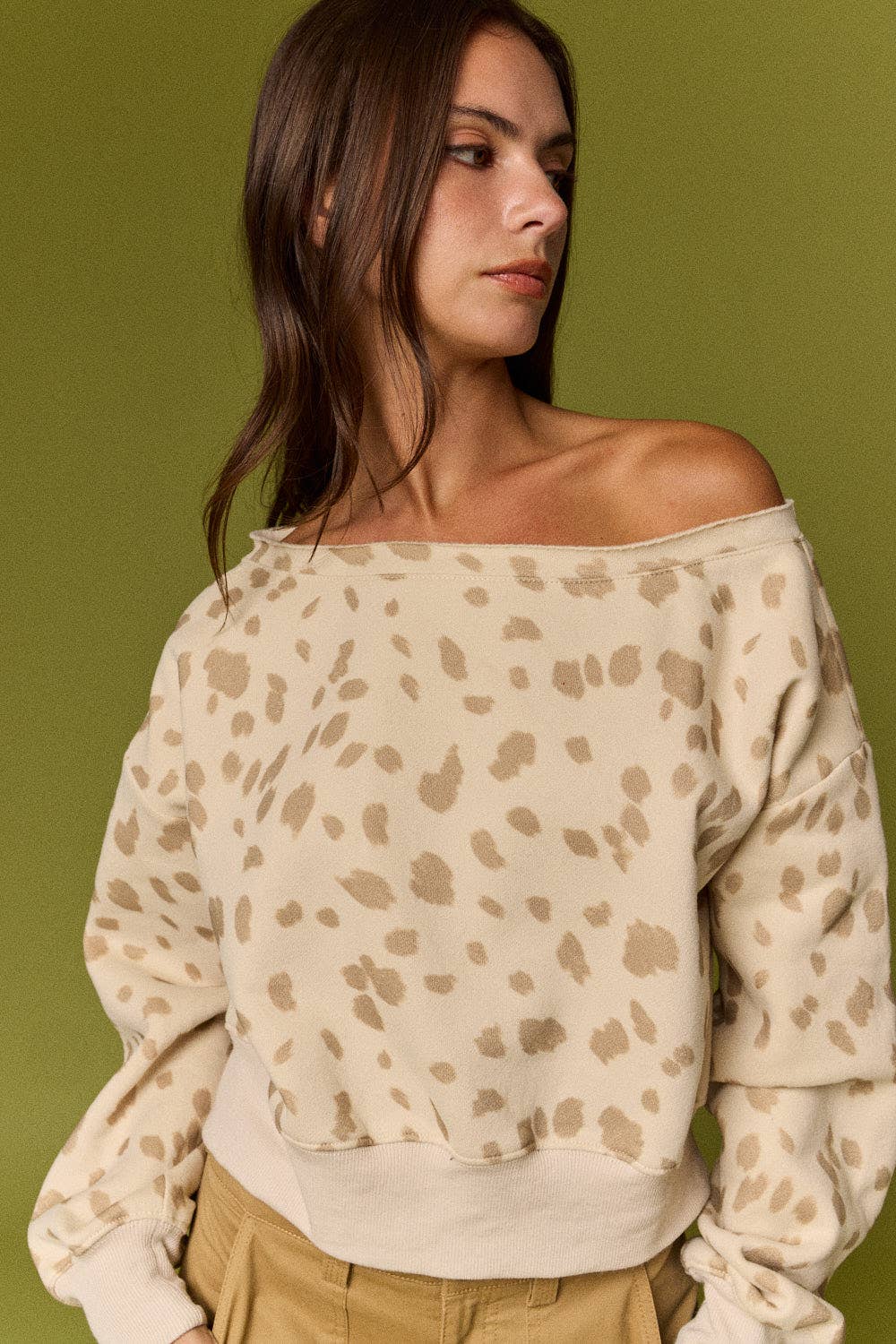 Dotted Print Off-Shoulder Sweatshirt