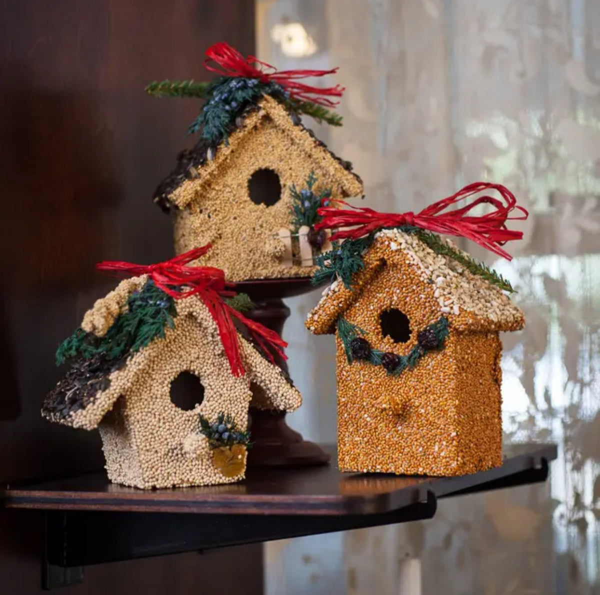 Holiday Birdie Cottage Treat