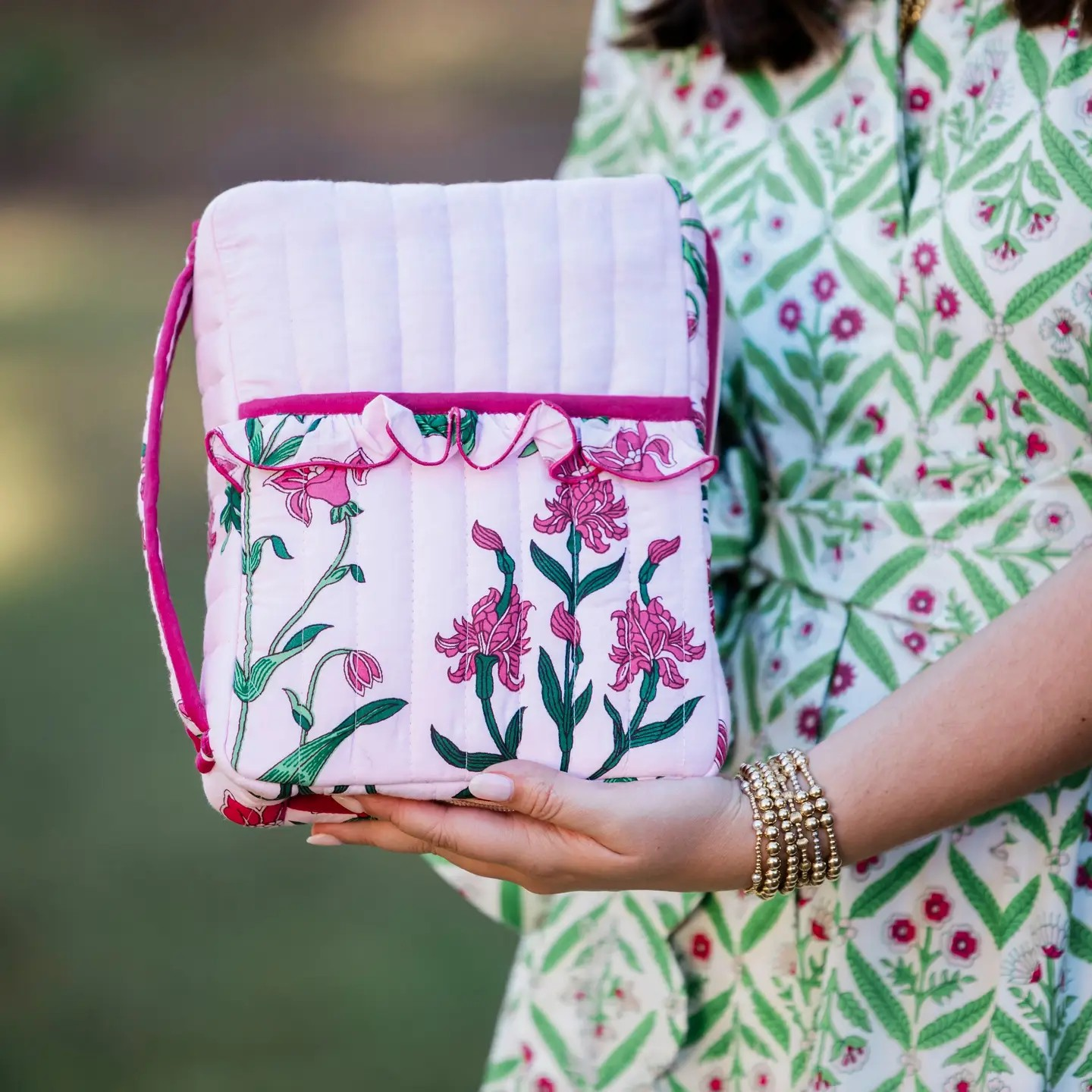 Rose D’Iris Luxe | Quilted Scalloped Bible Cover