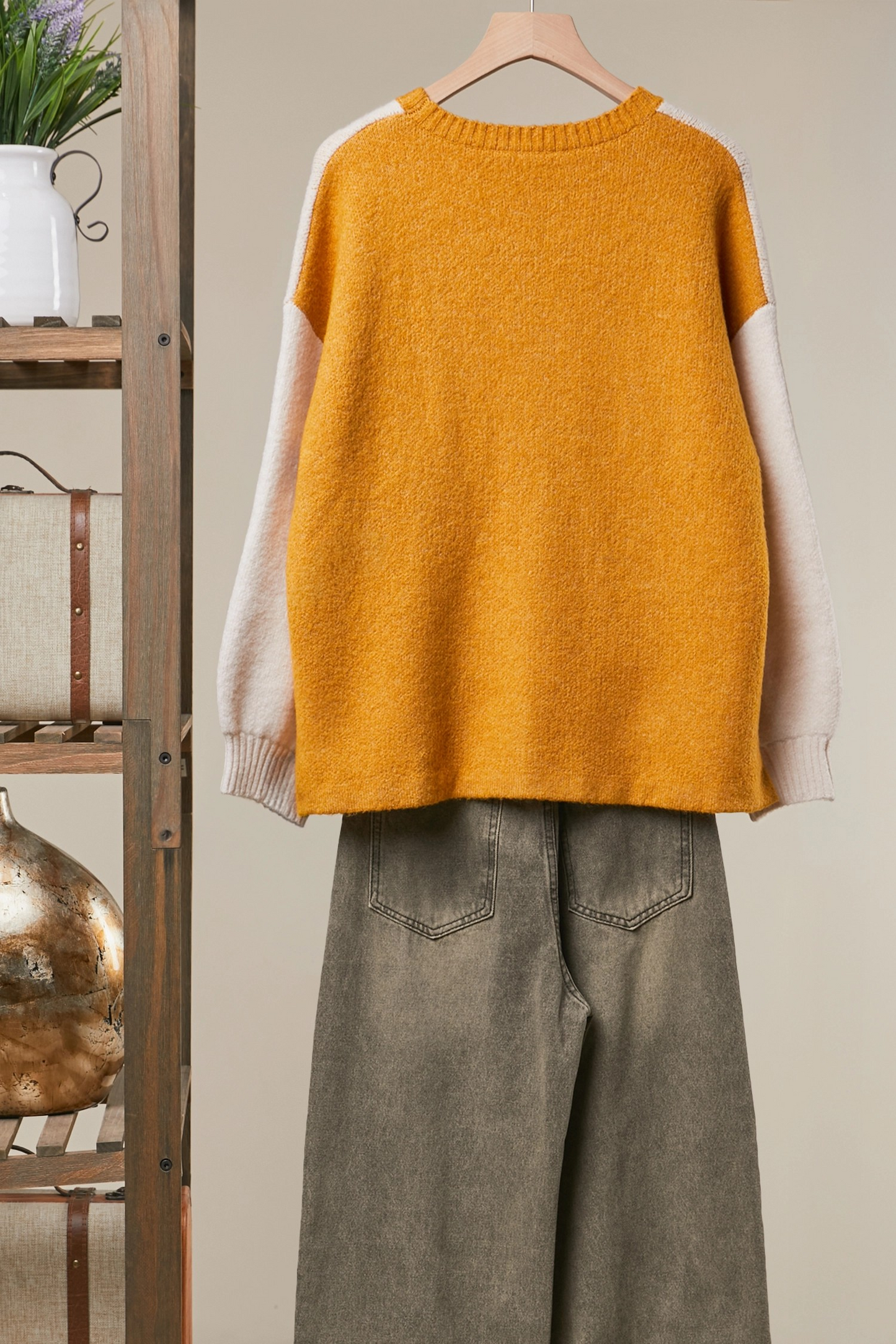 Fuzzy Smile Sweater | Mello