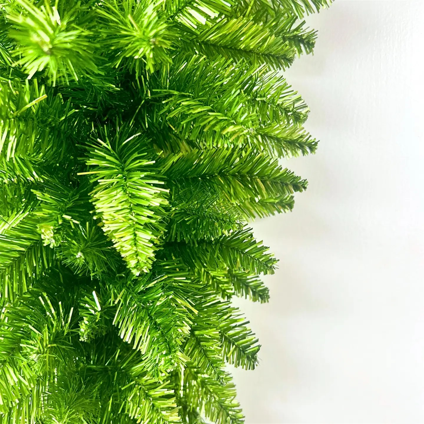 30' Teardrop Metallic Green