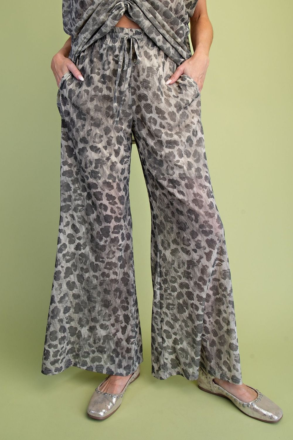 Everyday Elegance Leopard Pants