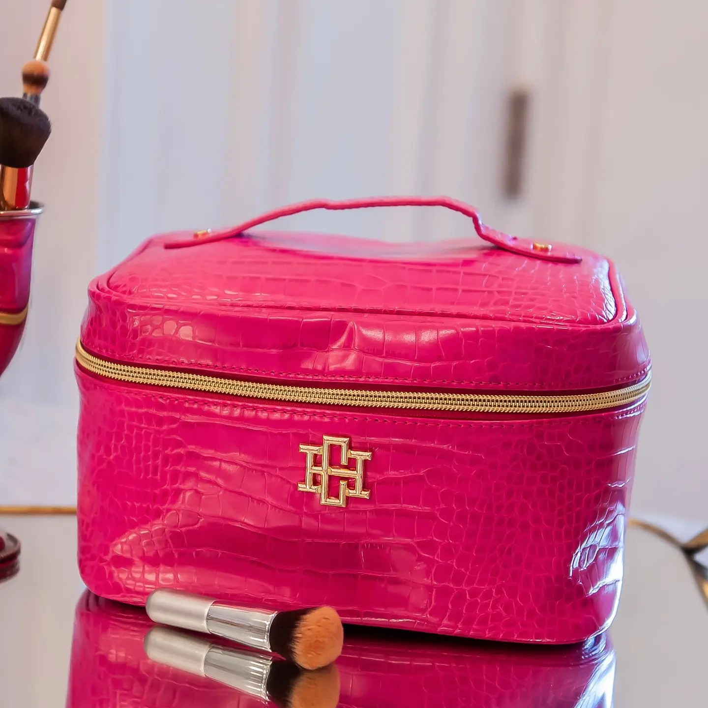 Hampton Train Case | Hot PInk