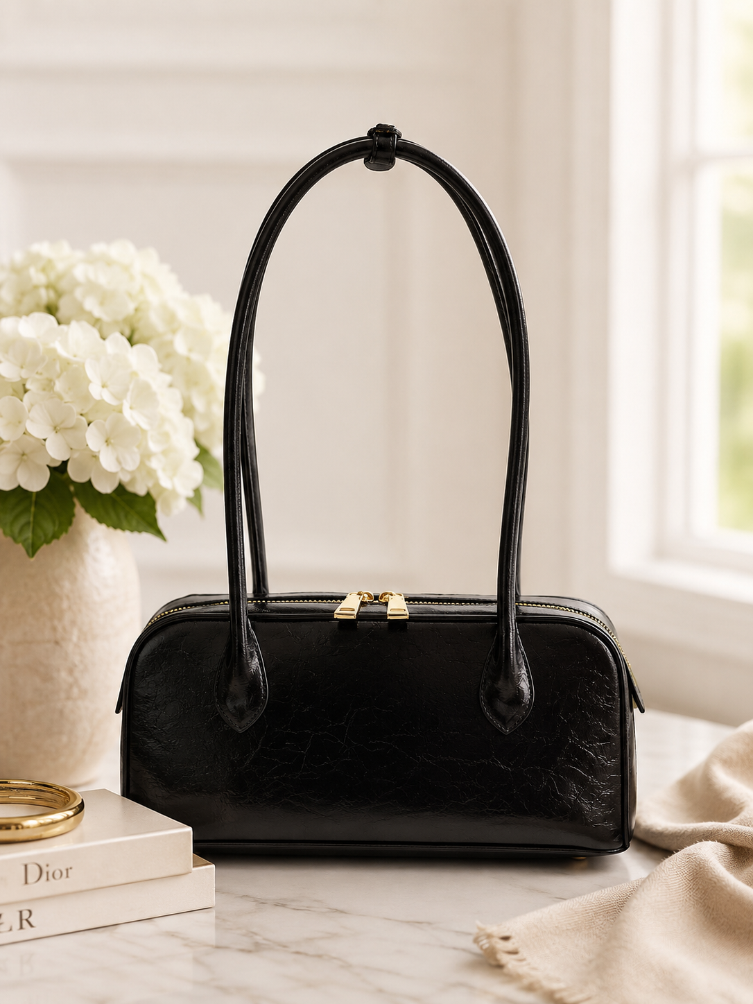 Classic Shoulder Bag | Jonava