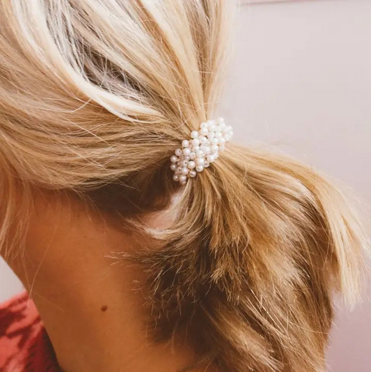Tiny pearl Ponytail