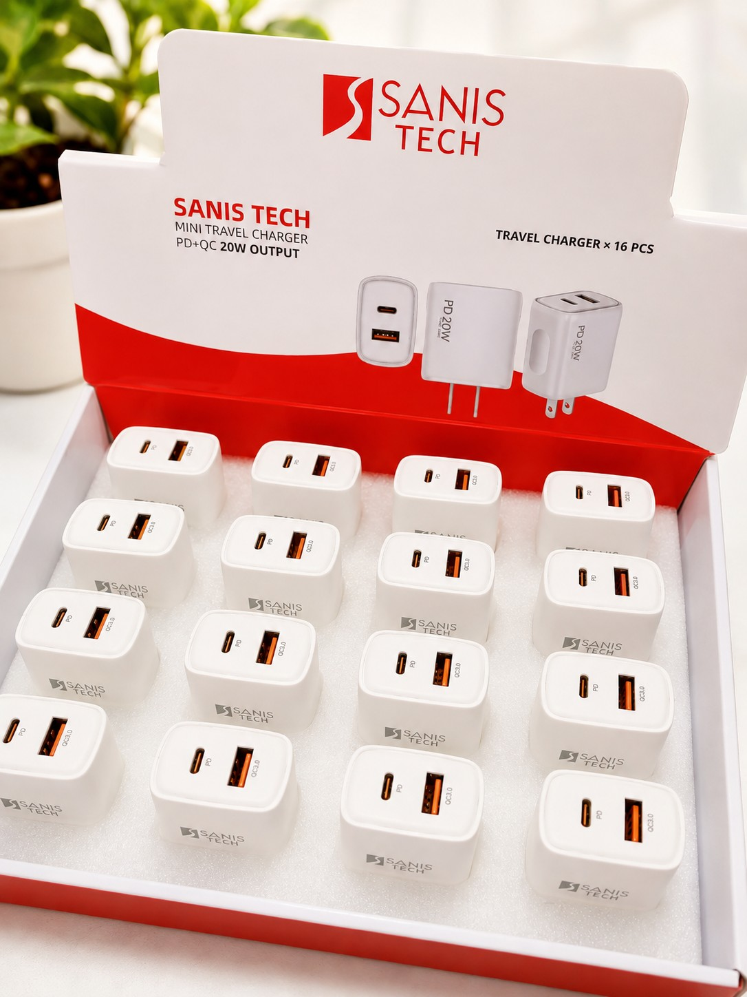 ADAPTER W/ USB A AND USB C PORT